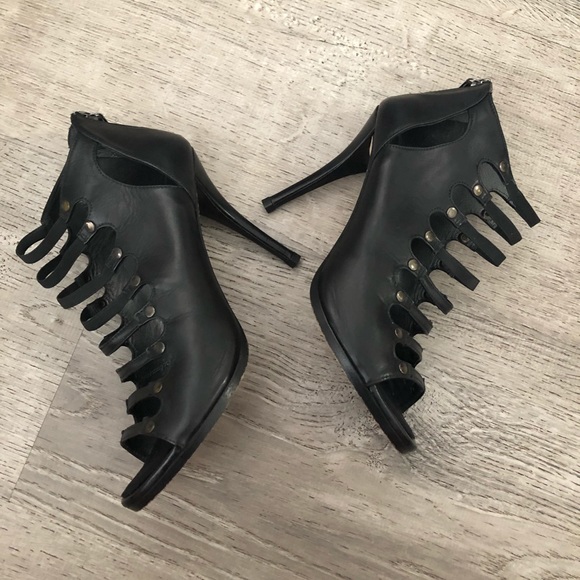 Stuart Weitzman Open Toe Pumps Size 7 - Picture 3 of 8